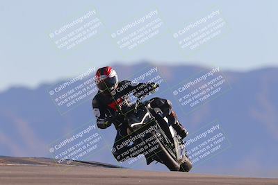 media/Nov-06-2023-Moto Forza (Mon) [[ce023d0744]]/3-Intermediate Group/Session 5 (Turn 9)/